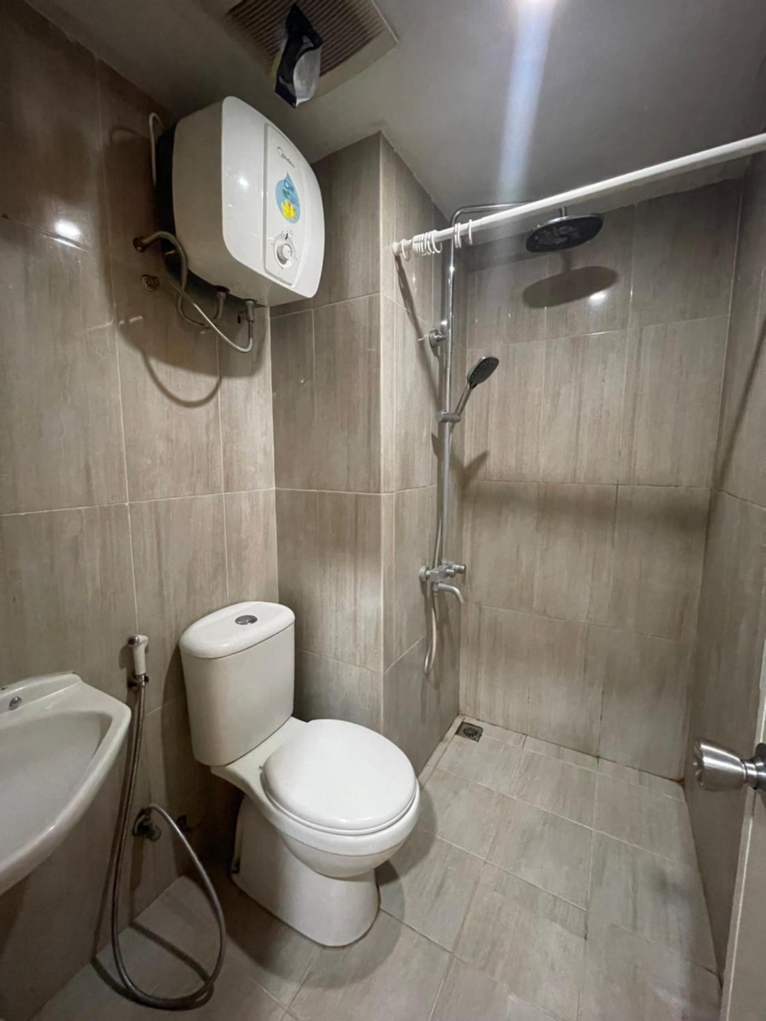 Goldenroom24 Apartemen *